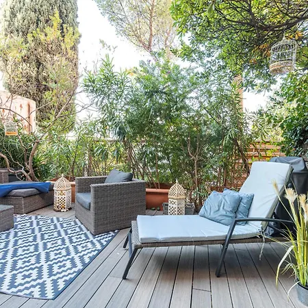 Апартаменты Atypical Old Town In Large Terrace Канны