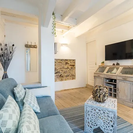 Atypical Old Town In Large Terrace Апартаменты Канны