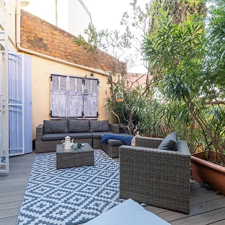 Apartment Atypical Old Town In Large Terrace *