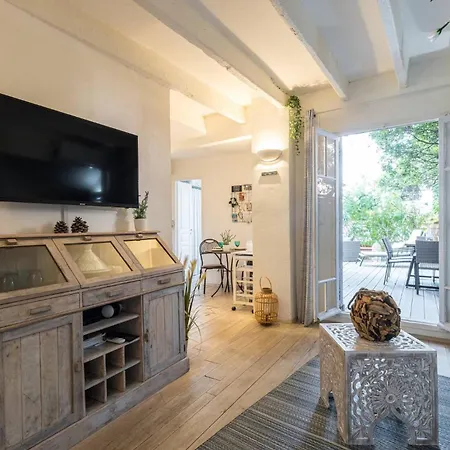 Atypical Old Town In Large Terrace * Cannes